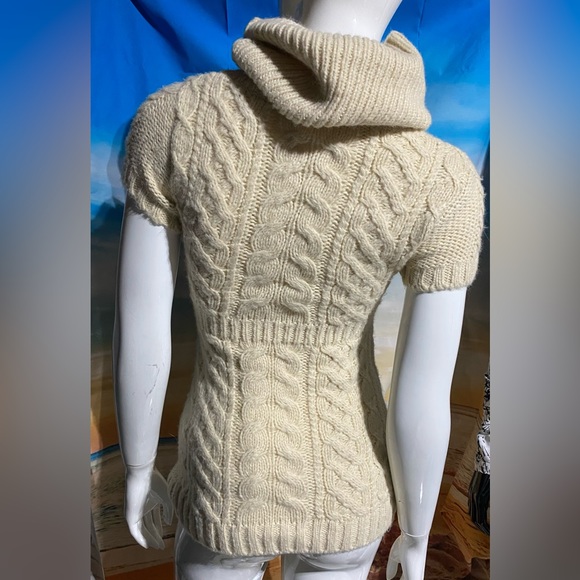 BCBGMAXAZRIA cable knit wool blend sweater - Picture 4 of 6